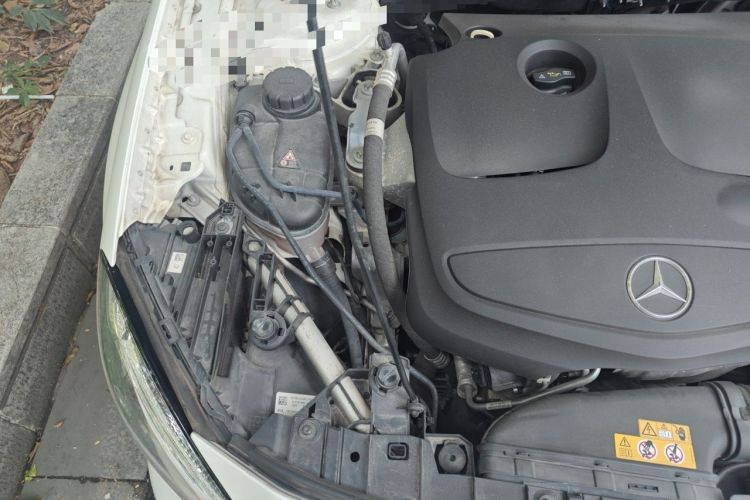 Used Mercedes-Benz GLA 2019 GLA 200 Fashion Model Engine Bay Right