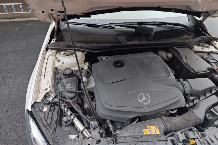 Used Mercedes-Benz GLA 2019 GLA 200 Fashion Model Engine Bay Right