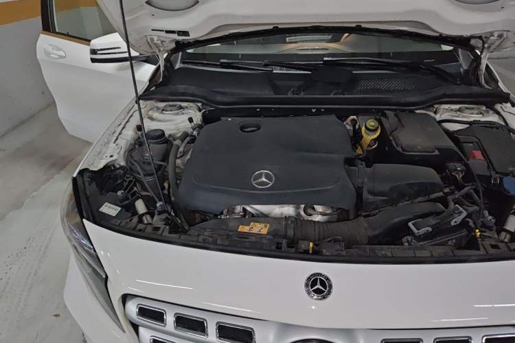 Used Mercedes-Benz GLA 2019 GLA 200 Dynamic Edition Engine Bay Right