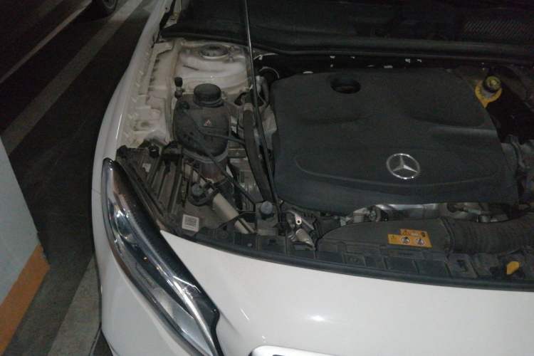 Used Mercedes-Benz GLA 2019 GLA 200 Fashion Model Engine Bay Right