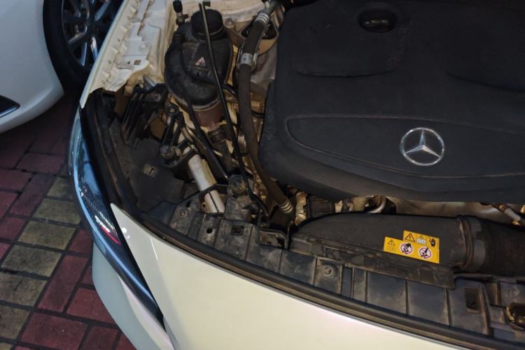 Used Mercedes-Benz GLA 2019 GLA 200 Dynamic Edition Engine Bay Right