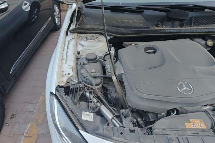 Used Mercedes-Benz GLA 2019 GLA 200 Dynamic Edition Engine Bay Right