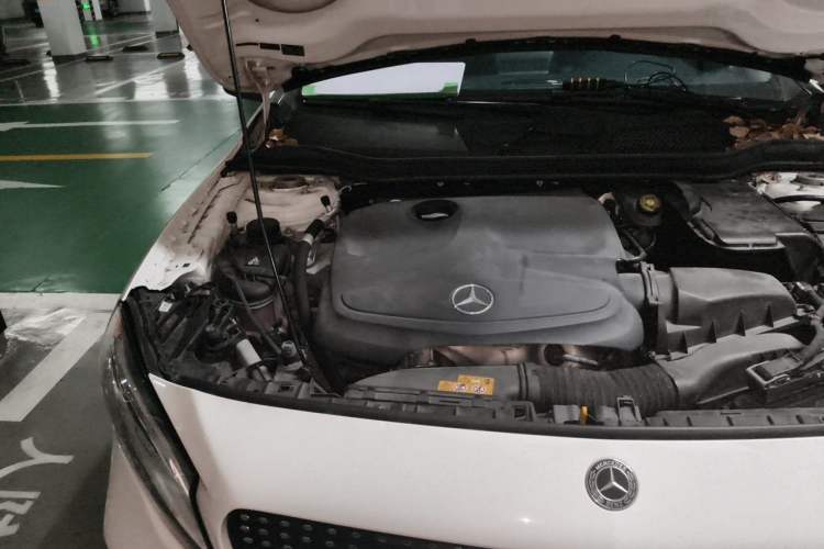 Used Mercedes-Benz GLA 2019 GLA 200 Fashion Model Engine Bay Right