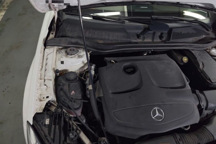 Used Mercedes-Benz GLA 2019 GLA 200 Fashion Model Engine Bay Right