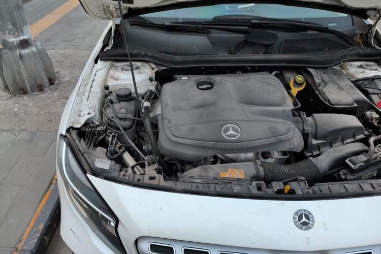 Used Mercedes-Benz GLA 2019 GLA 200 Dynamic Edition Engine Bay Right