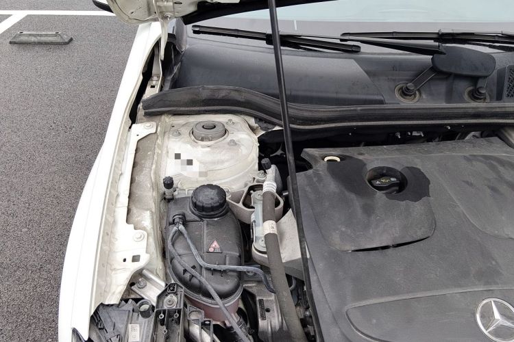 Used Mercedes-Benz GLA 2019 GLA 200 Fashion Model Engine Bay Right