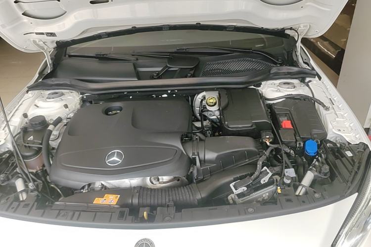 Used Mercedes-Benz GLA 2019 GLA 200 Fashion Model Engine Bay