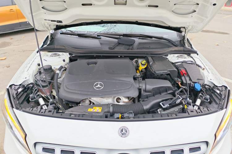 Used Mercedes-Benz GLA 2019 GLA 200 Fashion Model Engine Bay