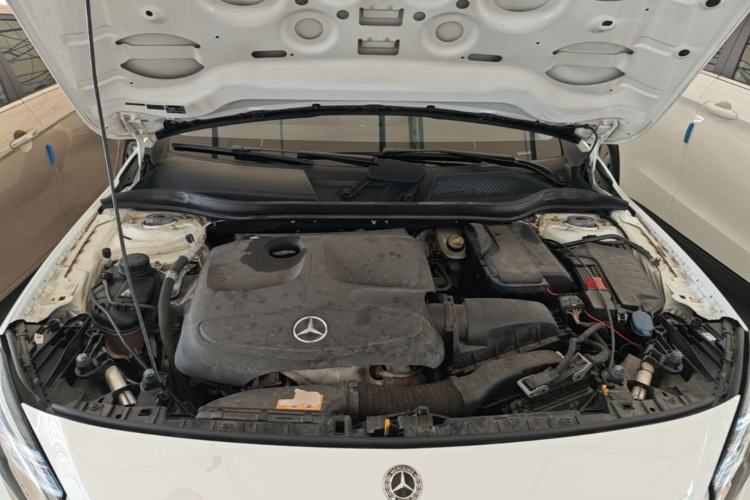Used Mercedes-Benz GLA 2019 GLA 200 Fashion Model Engine Bay