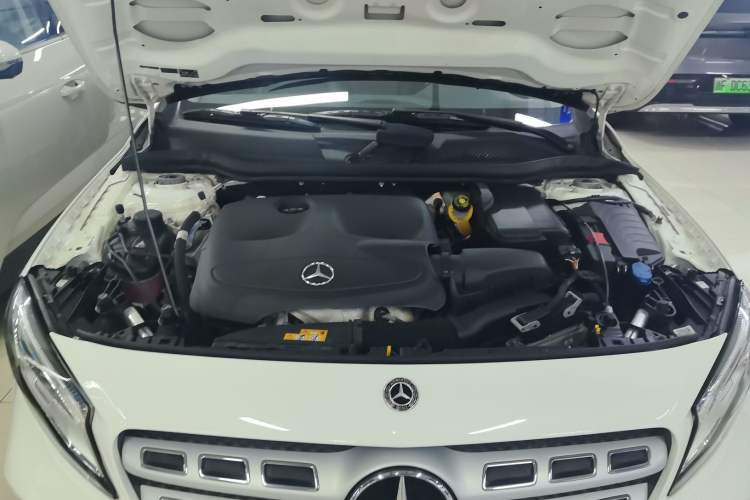 Used Mercedes-Benz GLA 2019 GLA 200 Fashion Model Engine Bay