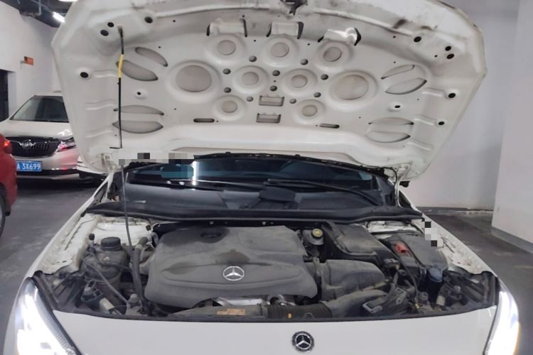 Used Mercedes-Benz GLA 2019 GLA 200 Fashion Model Engine Bay