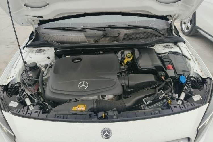 Used Mercedes-Benz GLA 2019 GLA 200 Dynamic Edition Engine Bay