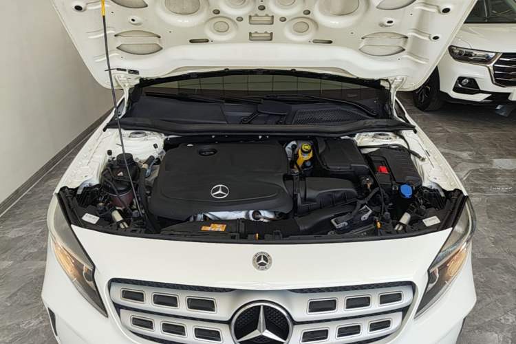 Used Mercedes-Benz GLA 2019 GLA 200 Dynamic Edition Engine Bay
