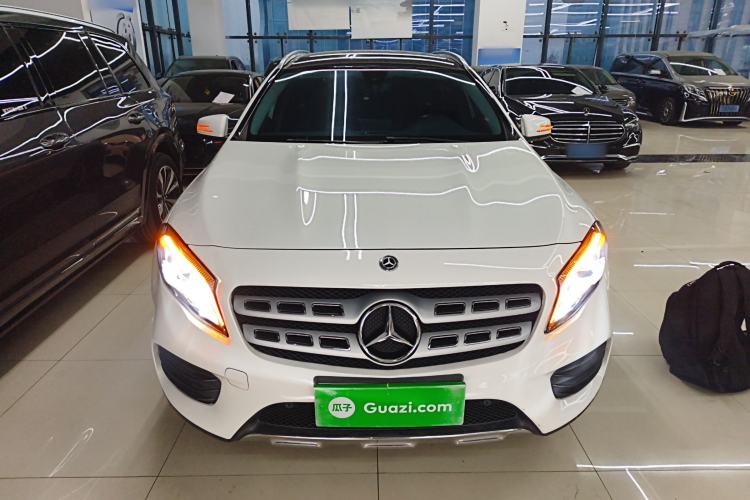 Used Mercedes-Benz GLA 2019 GLA 200 Fashion Model Exterior 1
