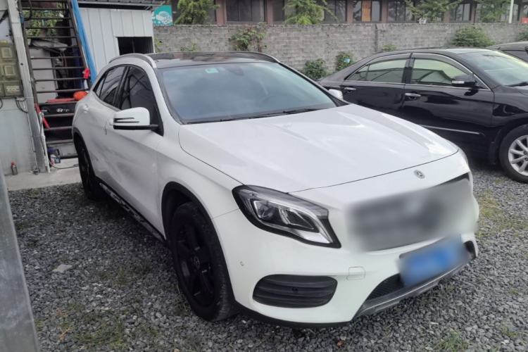 Used Mercedes-Benz GLA 2019 GLA 200 Fashion Model Exterior 1