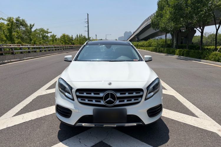 Used Mercedes-Benz GLA 2019 GLA 200 Fashion Model Exterior 1