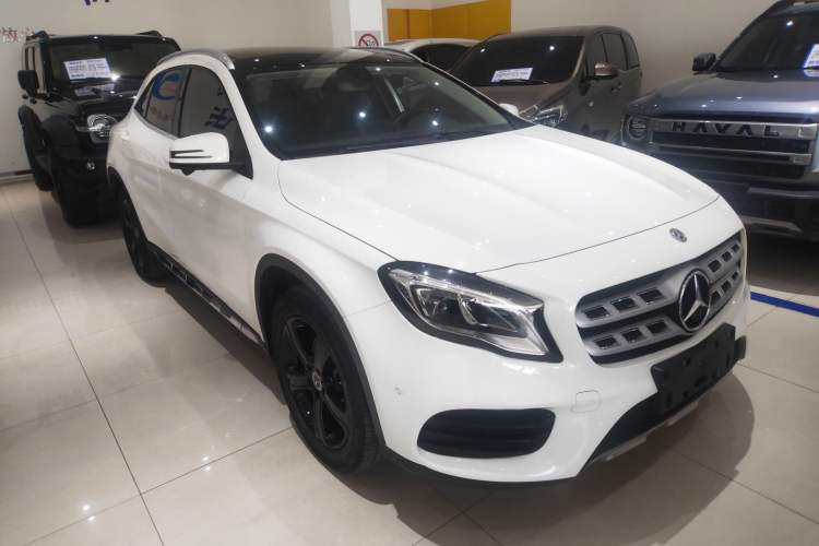 Used Mercedes-Benz GLA 2019 GLA 200 Fashion Model Exterior 2