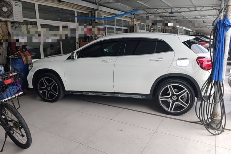 Used Mercedes-Benz GLA 2019 GLA 260 4MATIC Sport Edition Exterior 2