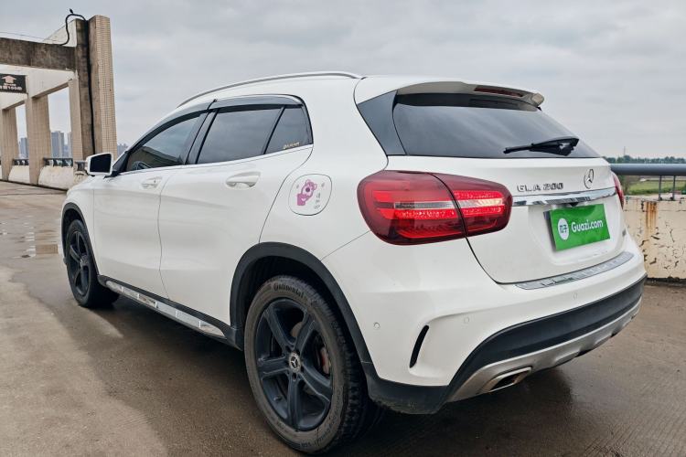 Used Mercedes-Benz GLA 2019 GLA 200 Fashion Model Exterior 2