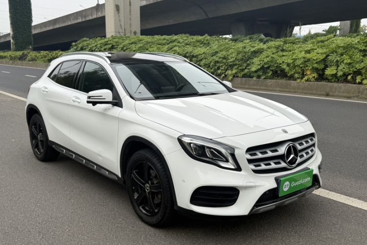 Used Mercedes-Benz GLA 2019 GLA 200 Fashion Model Exterior 3
