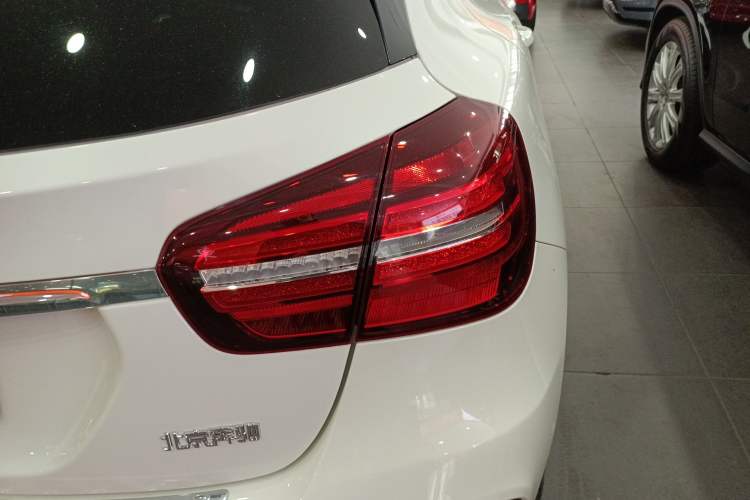 Used Mercedes-Benz GLA 2019 GLA 200 Fashion Model Exterior 3