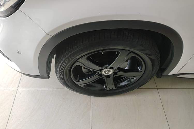 Used Mercedes-Benz GLA 2019 GLA 200 Fashion Model Exterior 4