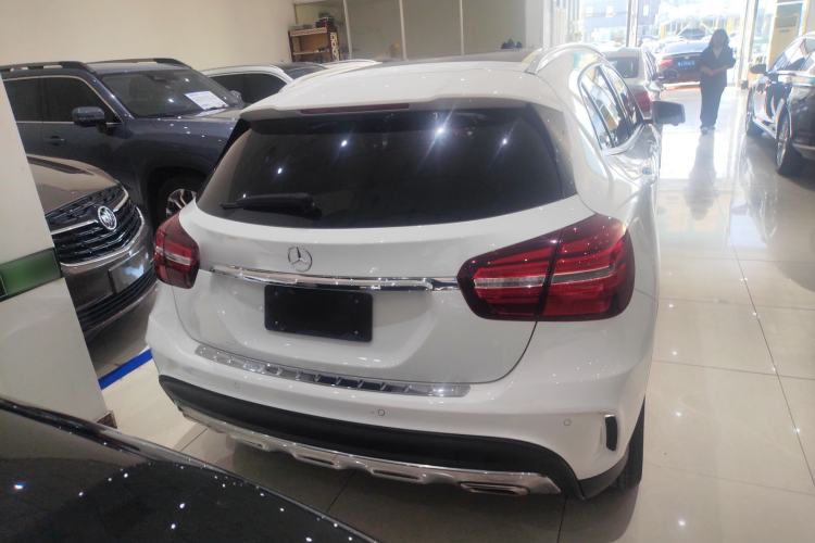 Used Mercedes-Benz GLA 2019 GLA 200 Fashion Model Exterior 5