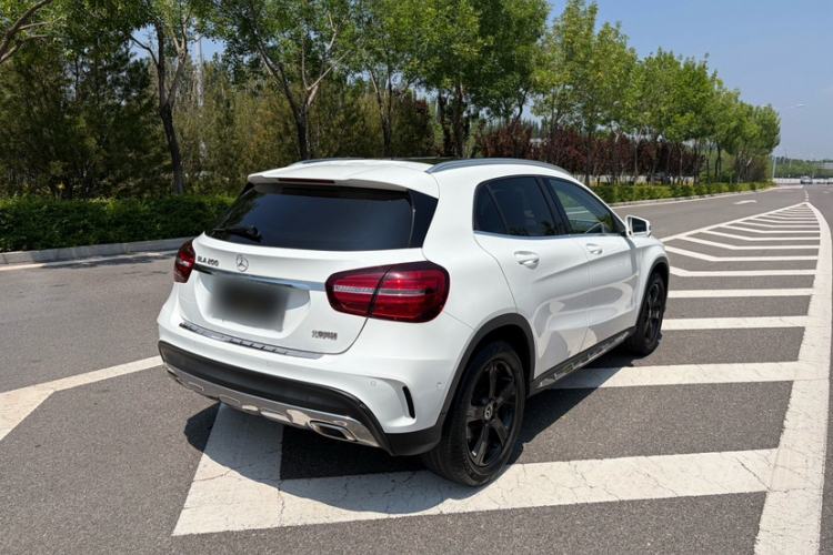 Used Mercedes-Benz GLA 2019 GLA 200 Fashion Model Exterior 6