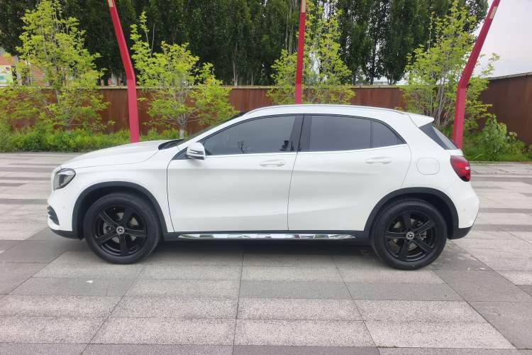 Used Mercedes-Benz GLA 2019 GLA 200 Fashion Model Exterior 7