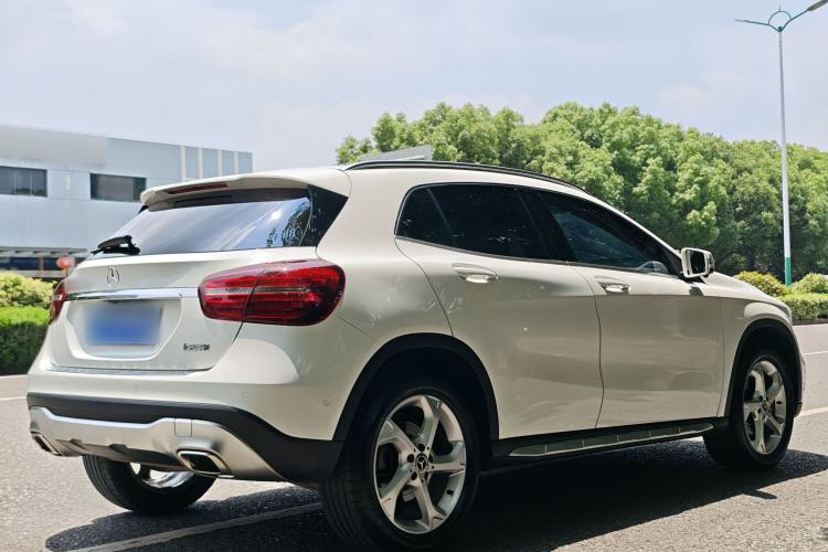 Used Mercedes-Benz GLA 2019 GLA 200 Dynamic Edition Exterior 9