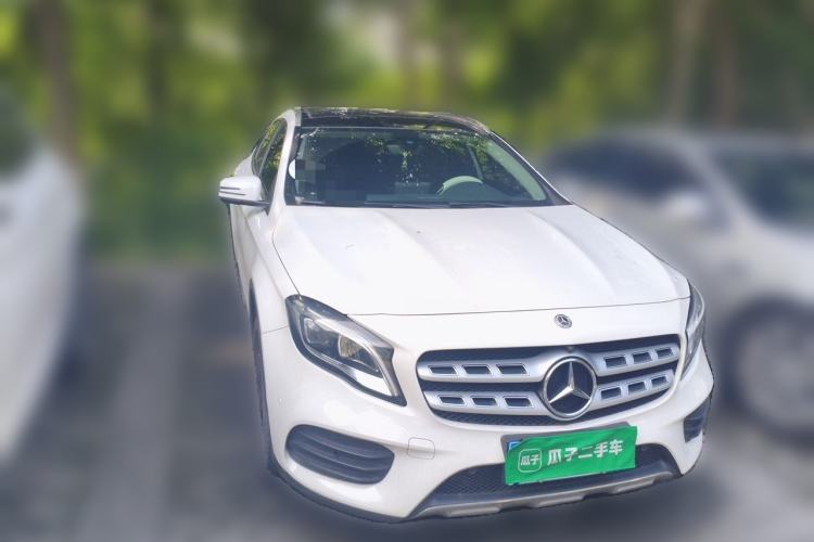 Used Mercedes-Benz GLA 2019 GLA 200 Fashion Model Front Right 45 Deg