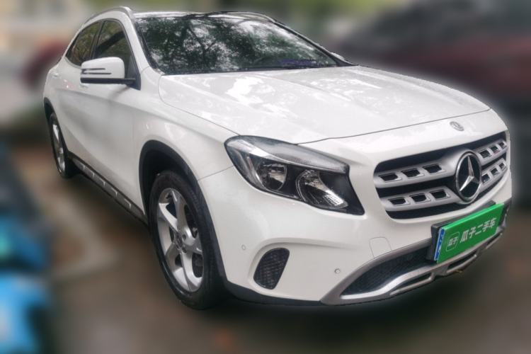 Used Mercedes-Benz GLA 2019 GLA 200 Dynamic Edition Front Right 45 Deg