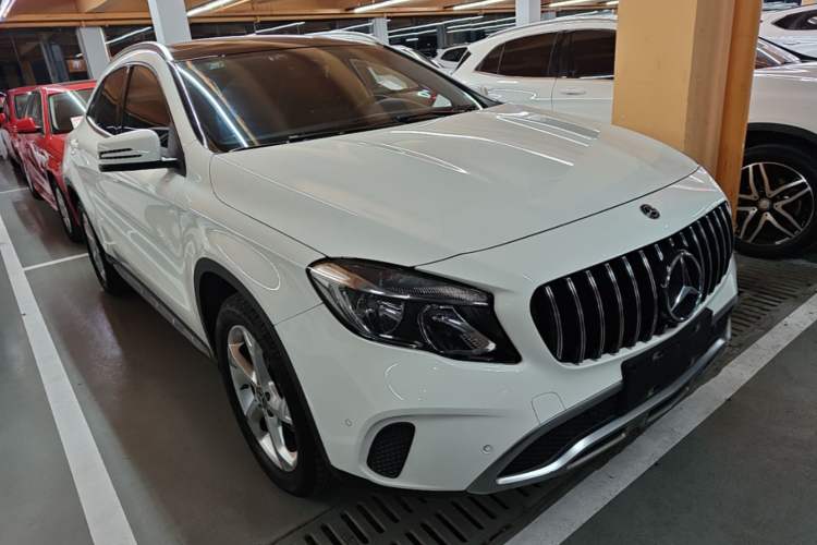Used Mercedes-Benz GLA 2019 GLA 200 Dynamic Edition Front Right 45 Deg