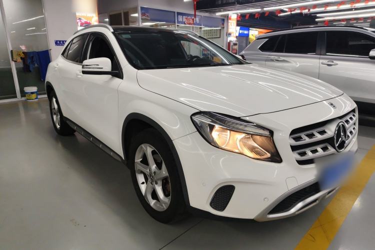Used Mercedes-Benz GLA 2019 GLA 200 Dynamic Edition Front Right 45 Deg