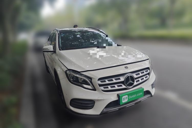 Used Mercedes-Benz GLA 2019 GLA 200 Fashion Model Front Right 45 Deg