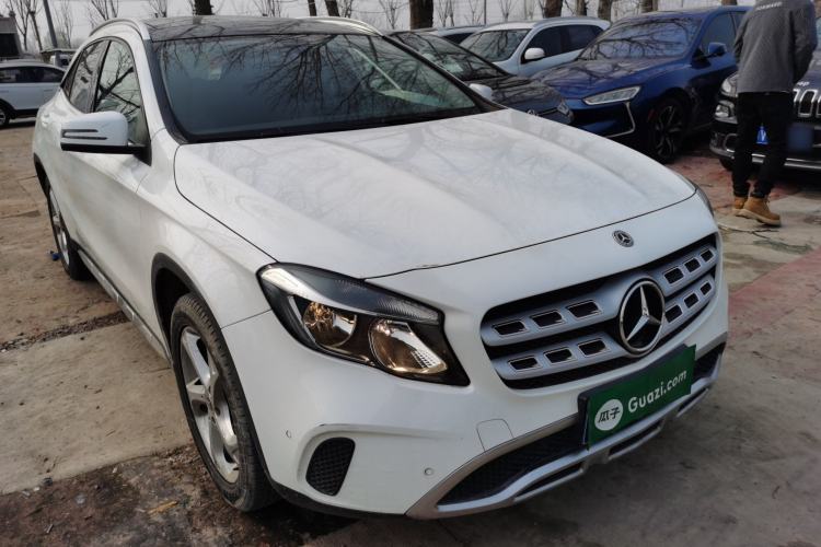 Used Mercedes-Benz GLA 2019 GLA 200 Dynamic Edition Front Right 45 Deg