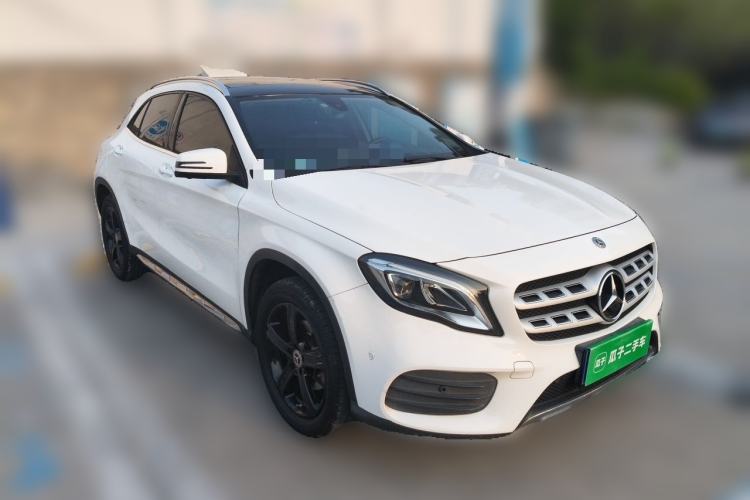 Used Mercedes-Benz GLA 2019 GLA 200 Fashion Model Front Right 45 Deg