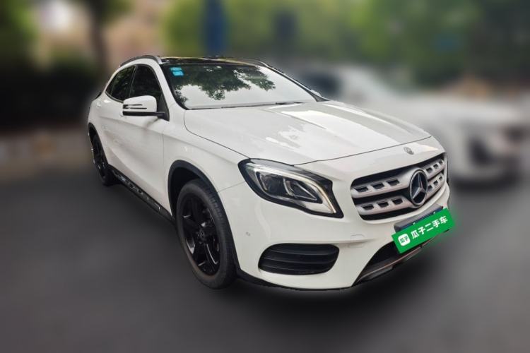 Used Mercedes-Benz GLA 2019 GLA 200 Fashion Model Front Right 45 Deg