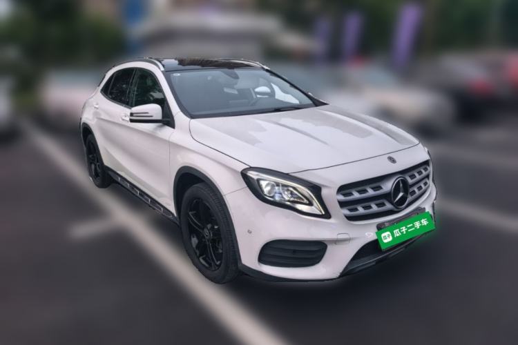 Used Mercedes-Benz GLA 2019 GLA 200 Fashion Model Front Right 45 Deg