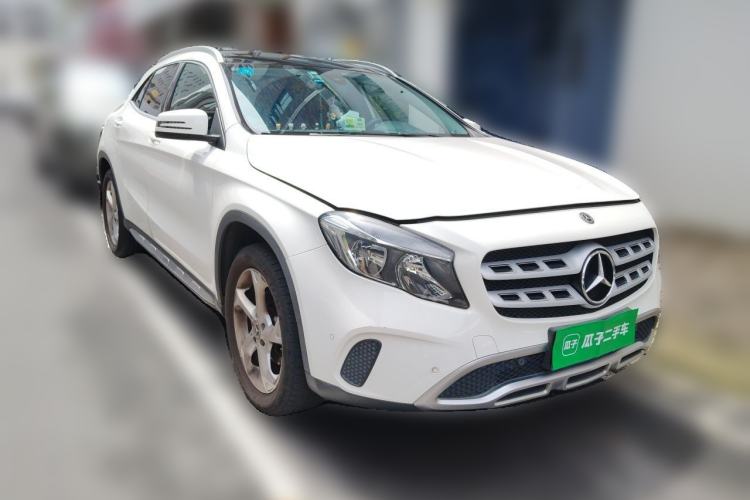 Used Mercedes-Benz GLA 2019 GLA 200 Dynamic Edition Front Right 45 Deg