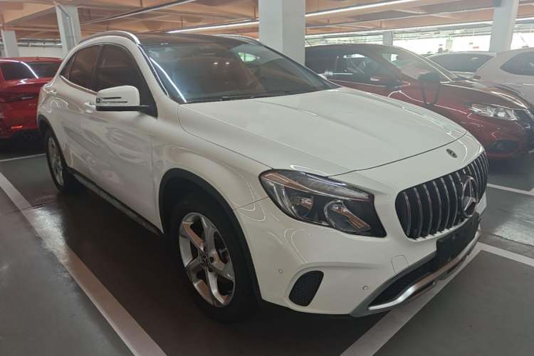 Used Mercedes-Benz GLA 2019 GLA 200 Dynamic Edition Front Right 45 Deg