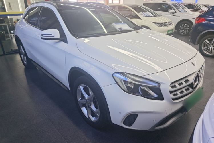 Used Mercedes-Benz GLA 2019 GLA 200 Dynamic Edition Front Right 45 Deg