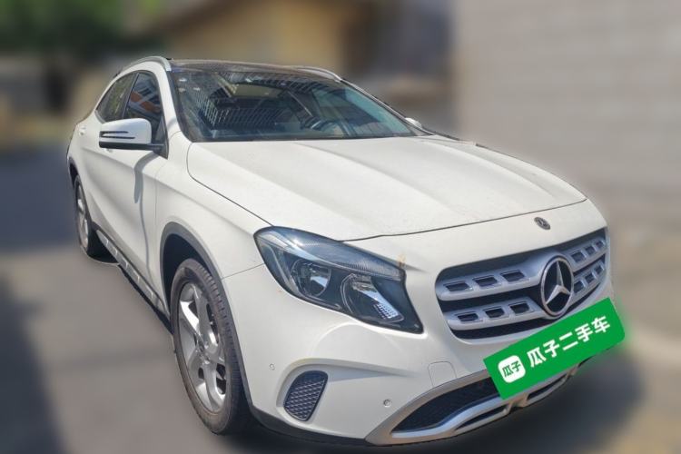 Used Mercedes-Benz GLA 2019 GLA 200 Dynamic Edition Front Right 45 Deg