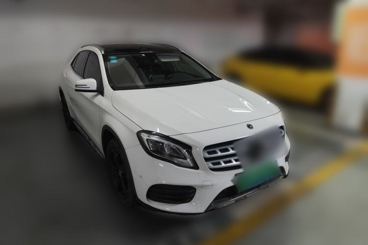 Used Mercedes-Benz GLA 2019 GLA 200 Fashion Model Front Right 45 Deg