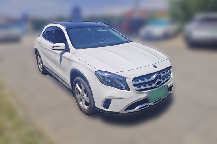 Used Mercedes-Benz GLA 2019 GLA 200 Dynamic Edition Front Right 45 Deg