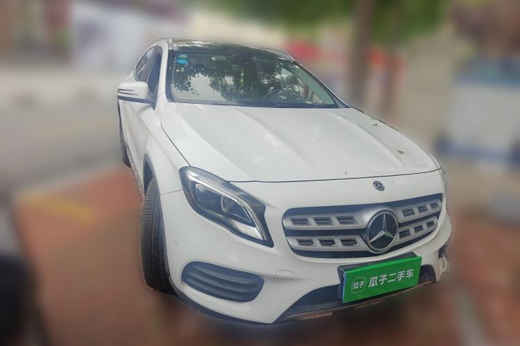 Used Mercedes-Benz GLA 2019 GLA 200 Fashion Model Front Right 45 Deg