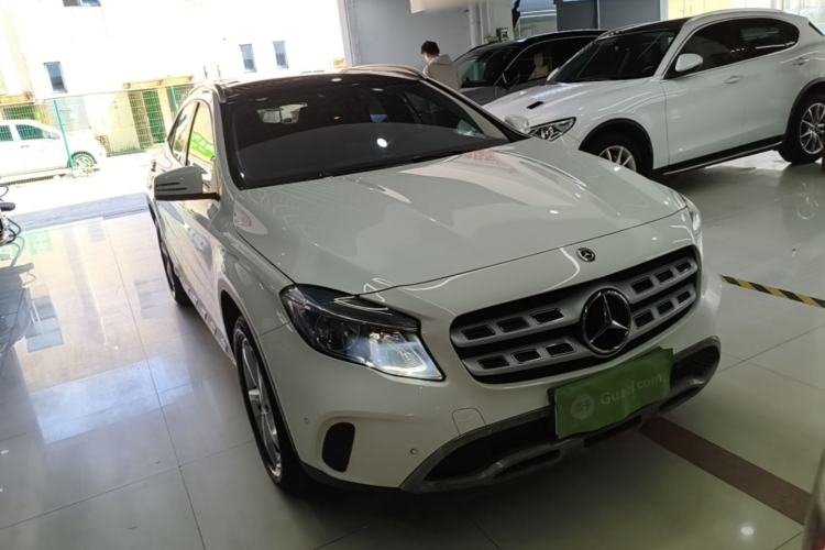 Used Mercedes-Benz GLA 2019 GLA 200 Dynamic Edition Front Right 45 Deg