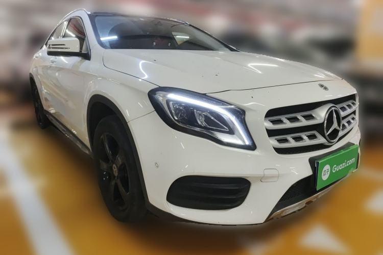 Used Mercedes-Benz GLA 2019 GLA 200 Fashion Model Front Right 45 Deg