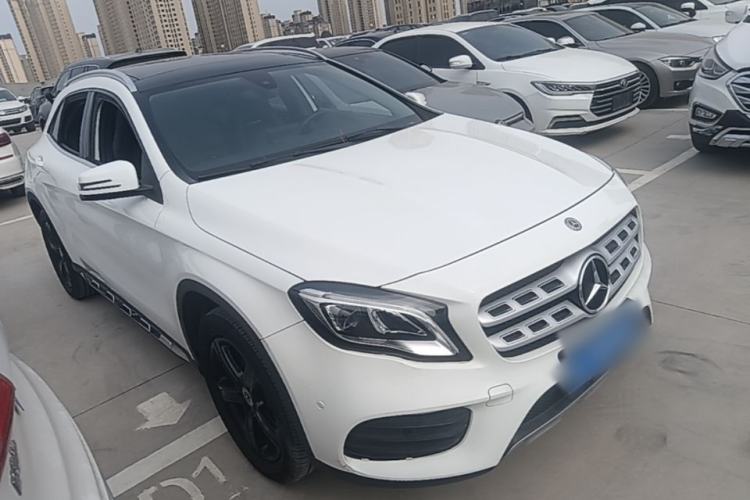Used Mercedes-Benz GLA 2019 GLA 200 Fashion Model Front Right 45 Deg