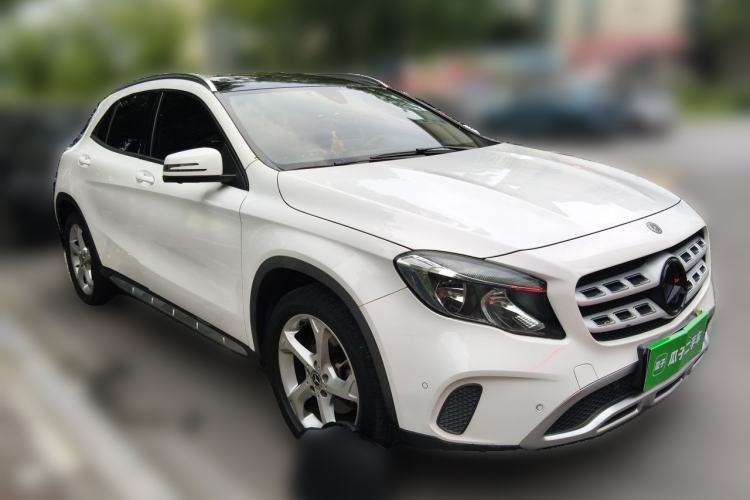 Used Mercedes-Benz GLA 2019 GLA 200 Dynamic Edition Front Right 45 Deg